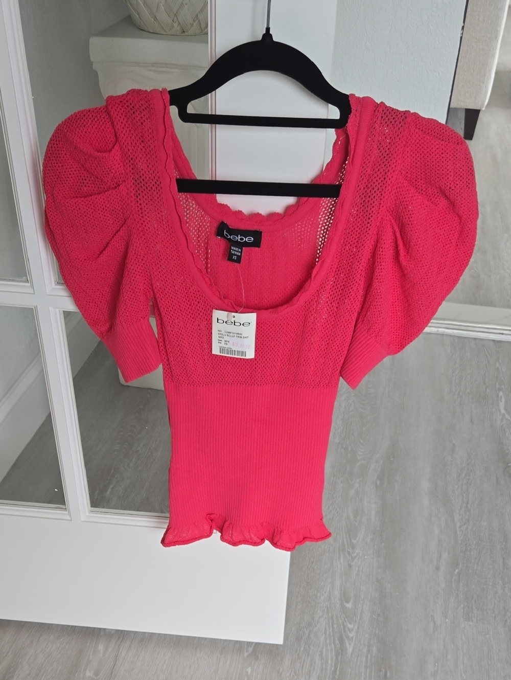 NWT bebe Neon Pink Puff-Sleeve Scoop Knit Top